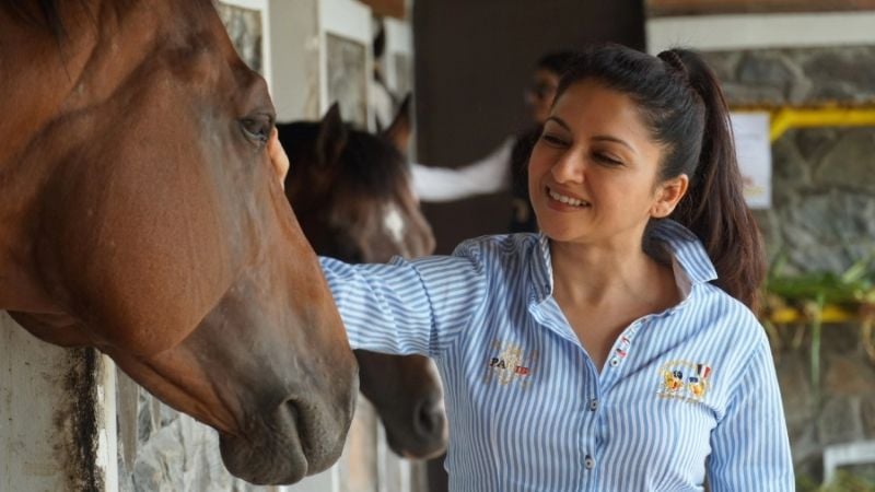 Actor Bhagyashree supporting World Animal Protection's campaign to end elephant rides in Jaipur.